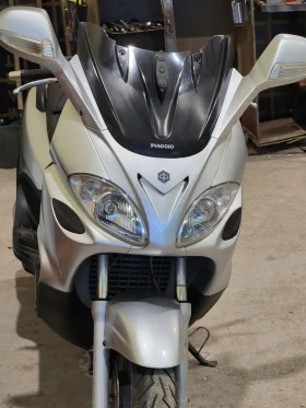  Piaggio X9