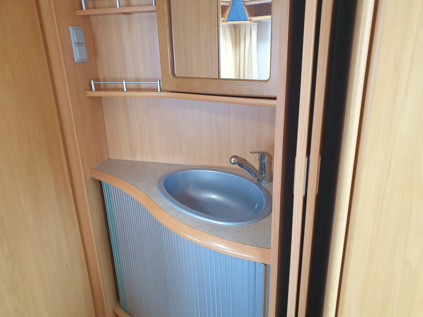  TEC TRAVEL KING 690 MDK | Mobile.bg   16