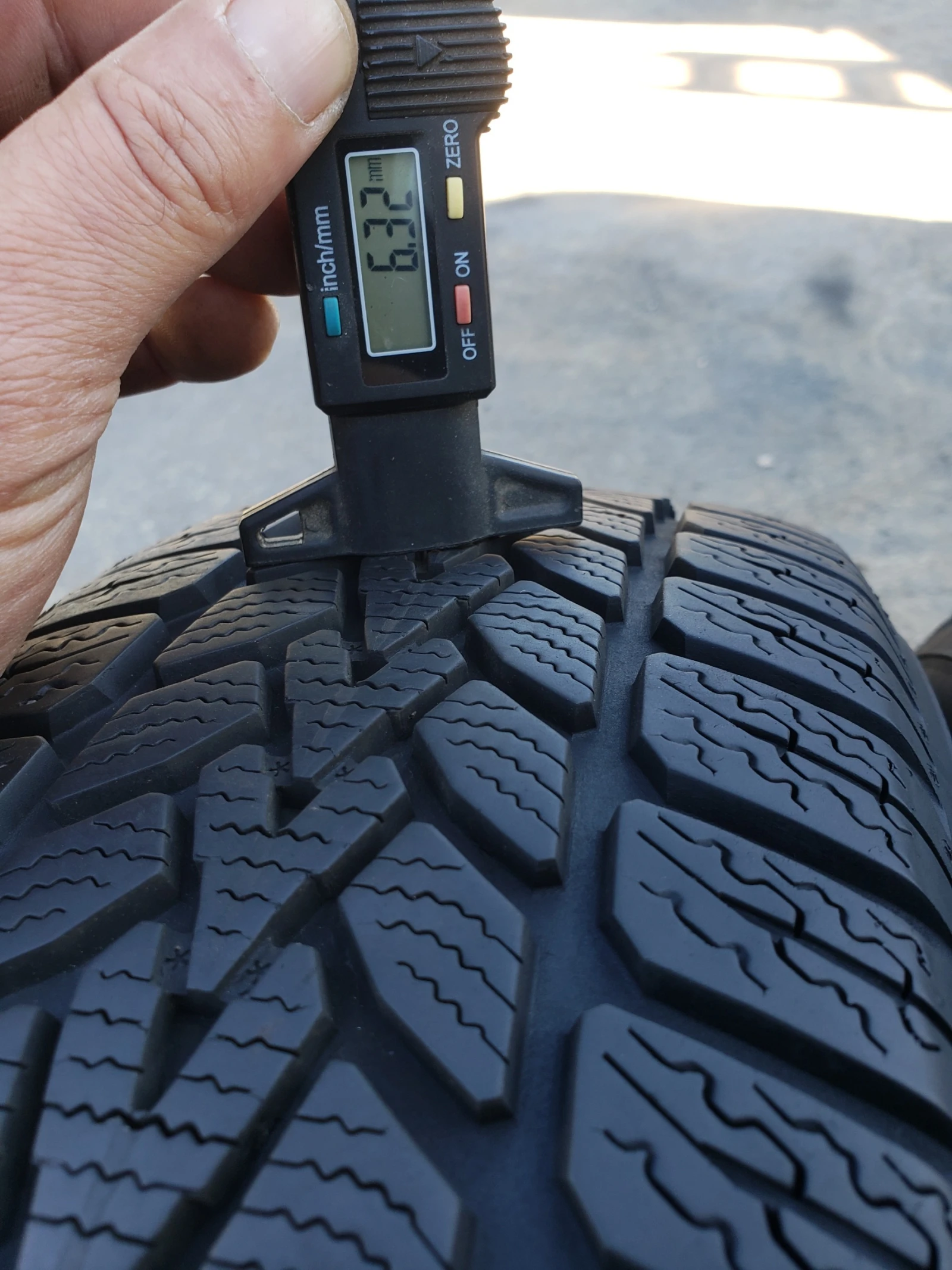 Гуми Зимни 185/65R15, снимка 7 - Гуми и джанти - 56001661