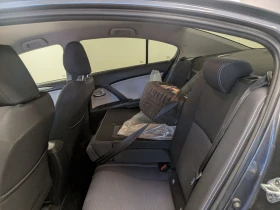 Toyota Avensis 1.8 Бензин, снимка 8