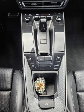 Porsche 911 TARGA 4S 992, снимка 14