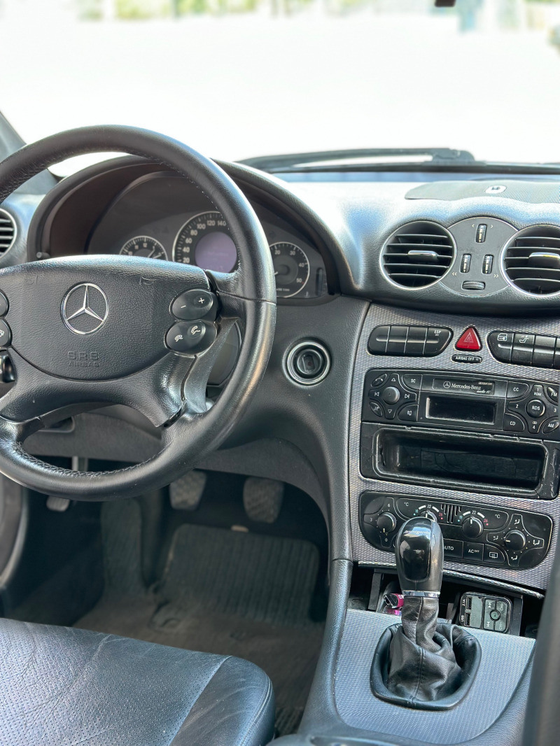 Mercedes-Benz CLK 270, снимка 12 - Автомобили и джипове - 46020547