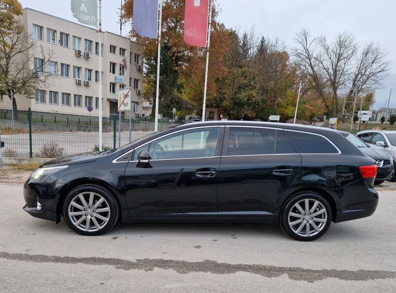 Toyota Avensis 2.0i FULL ШВЕЙЦАРИЯ, снимка 7 - Автомобили и джипове - 47919743