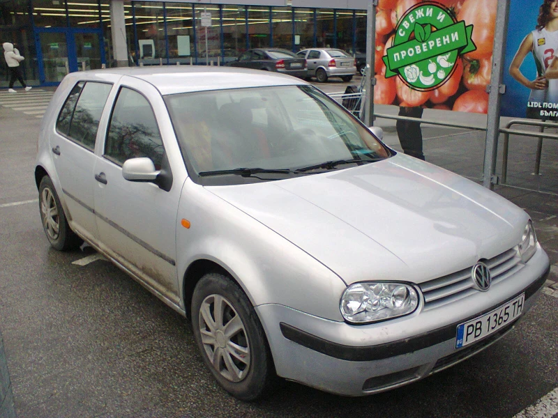 VW Golf 4* * КЛИМАТИК* * , снимка 1 - Автомобили и джипове - 49248528