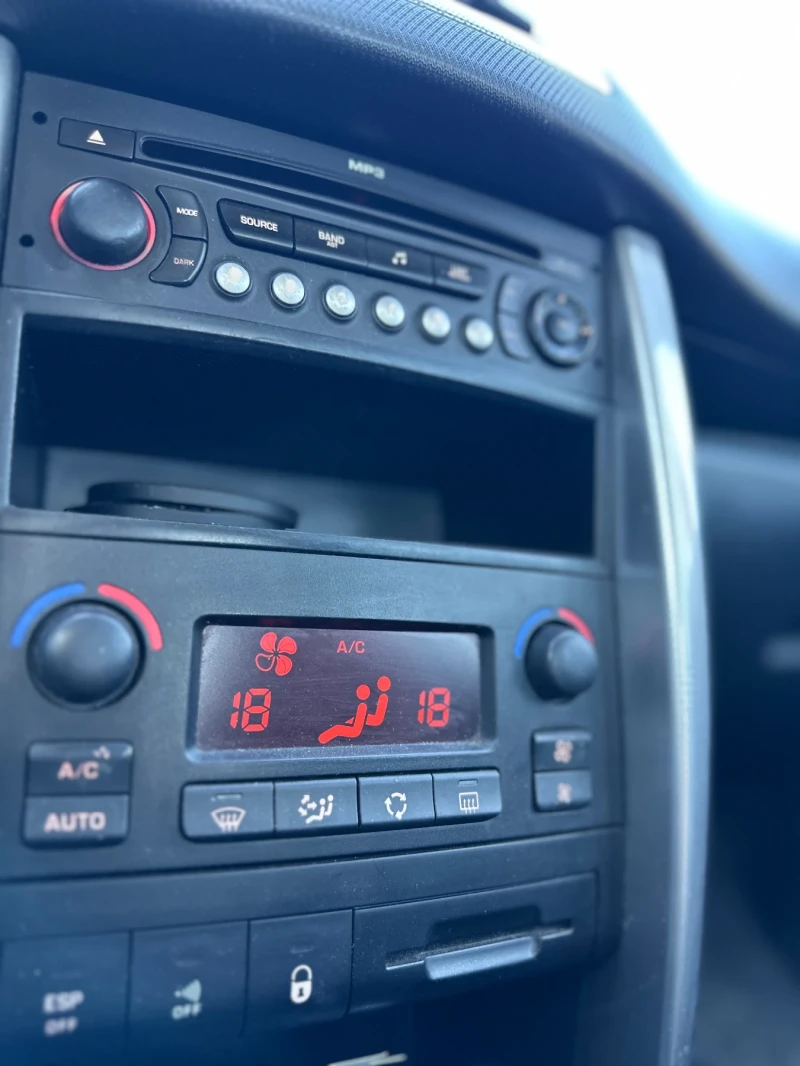 Peugeot 207 1.6/ 120кс / ЕКО 3, снимка 7 - Автомобили и джипове - 52284200