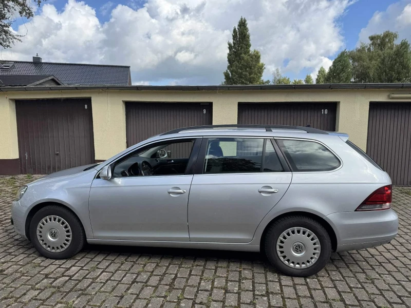 VW Golf 1.6, снимка 5 - Автомобили и джипове - 52420260