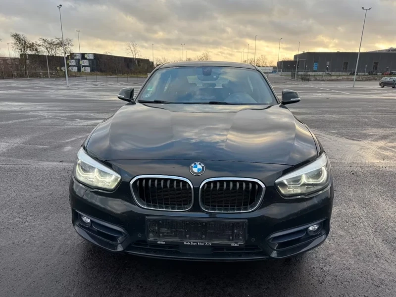 BMW 120 Lim 2.0d Aut. 190PS Edition Sport Shadow DK, снимка 3 - Автомобили и джипове - 53138014