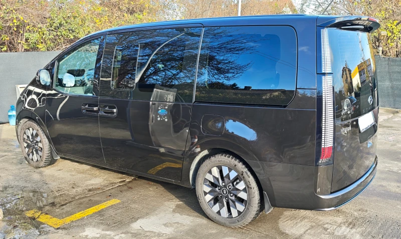 Hyundai Staria Premium, снимка 6 - Автомобили и джипове - 53393162