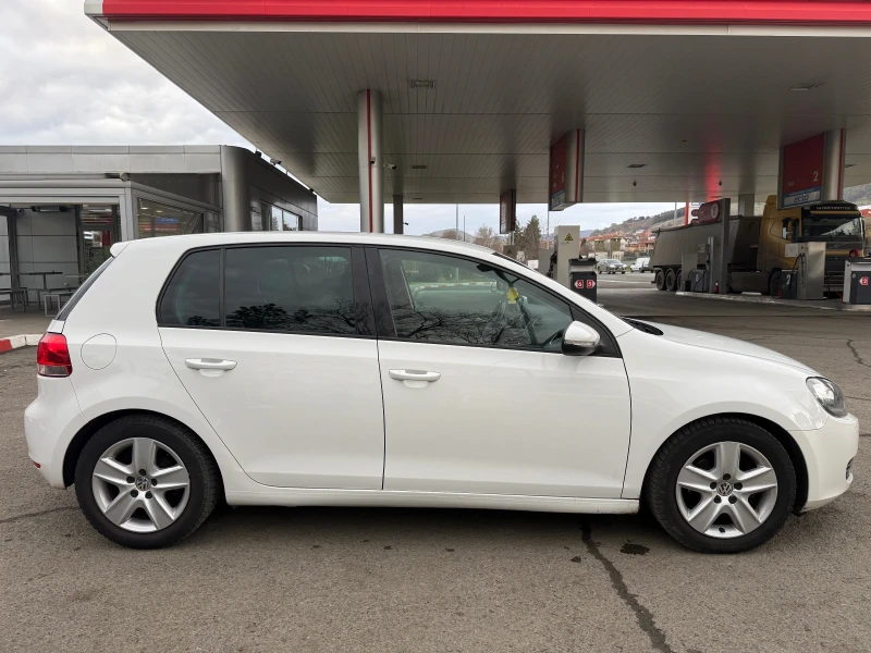 VW Golf, снимка 2 - Автомобили и джипове - 53586835