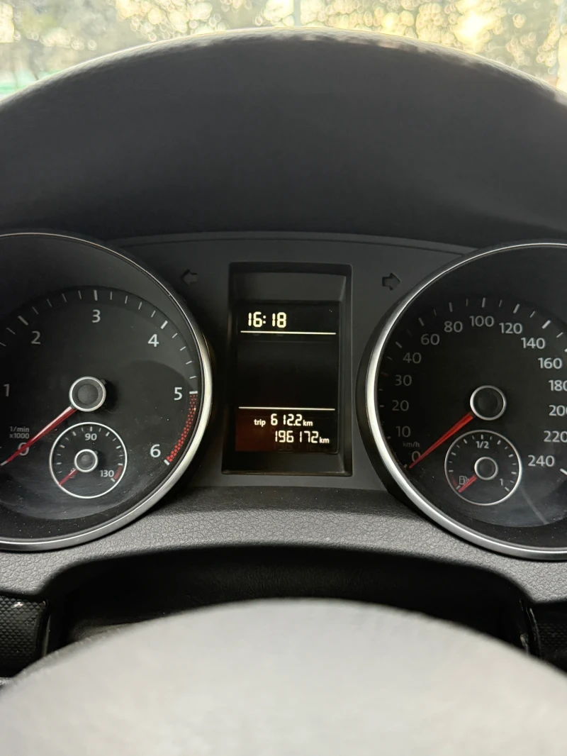 VW Golf, снимка 7 - Автомобили и джипове - 53586835