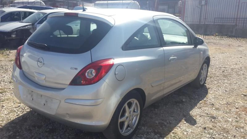 Opel Corsa 1.3CDTI, снимка 3 - Автомобили и джипове - 22884527