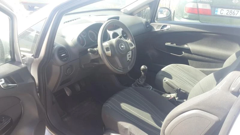 Opel Corsa 1.3CDTI, снимка 6 - Автомобили и джипове - 22884527