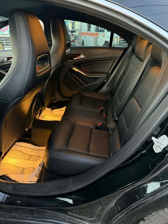 Mercedes-Benz CLA * 250 * CARFAX * БЕЗ ПЪРВОНАЧАЛНА ВНОСКА, снимка 11 - Автомобили и джипове - 52973019