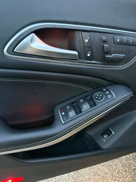 Mercedes-Benz CLA * 250 * CARFAX * БЕЗ ПЪРВОНАЧАЛНА ВНОСКА, снимка 12 - Автомобили и джипове - 52973019