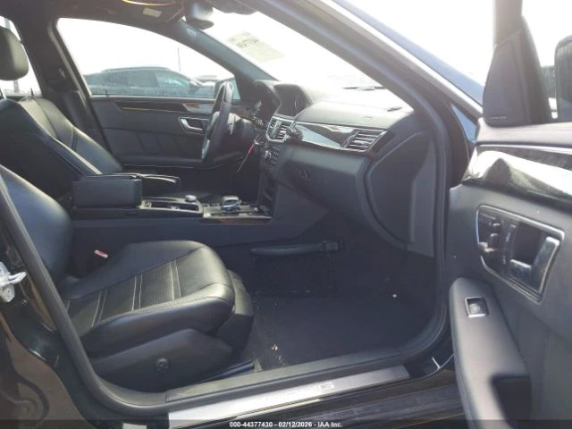 Mercedes-Benz E 63 AMG КОжа* Подгрев* Обдухване* Кейлес* Blind Spot* , снимка 5 - Автомобили и джипове - 53935660