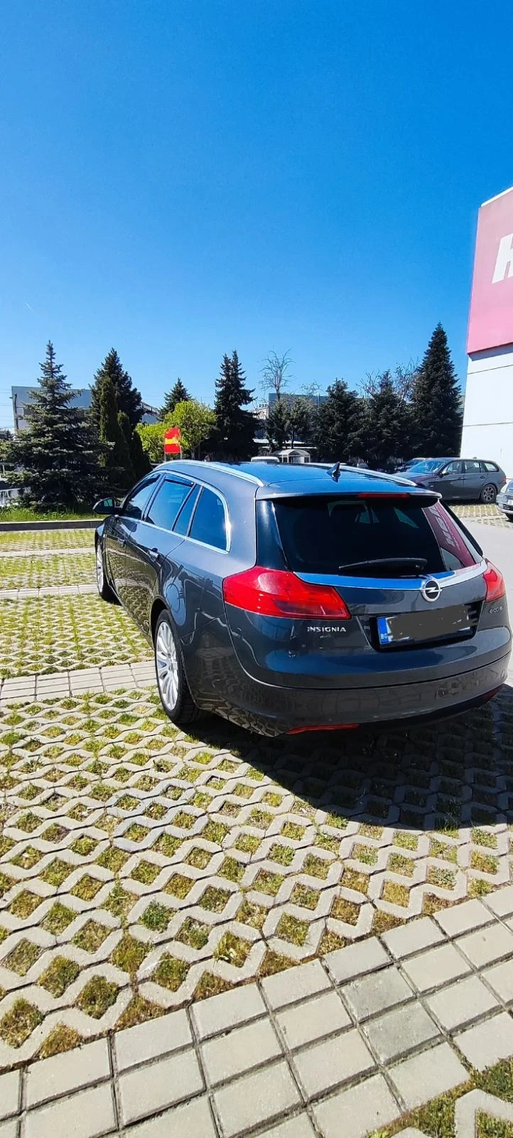 Opel Insignia, снимка 4 - Автомобили и джипове - 56135805