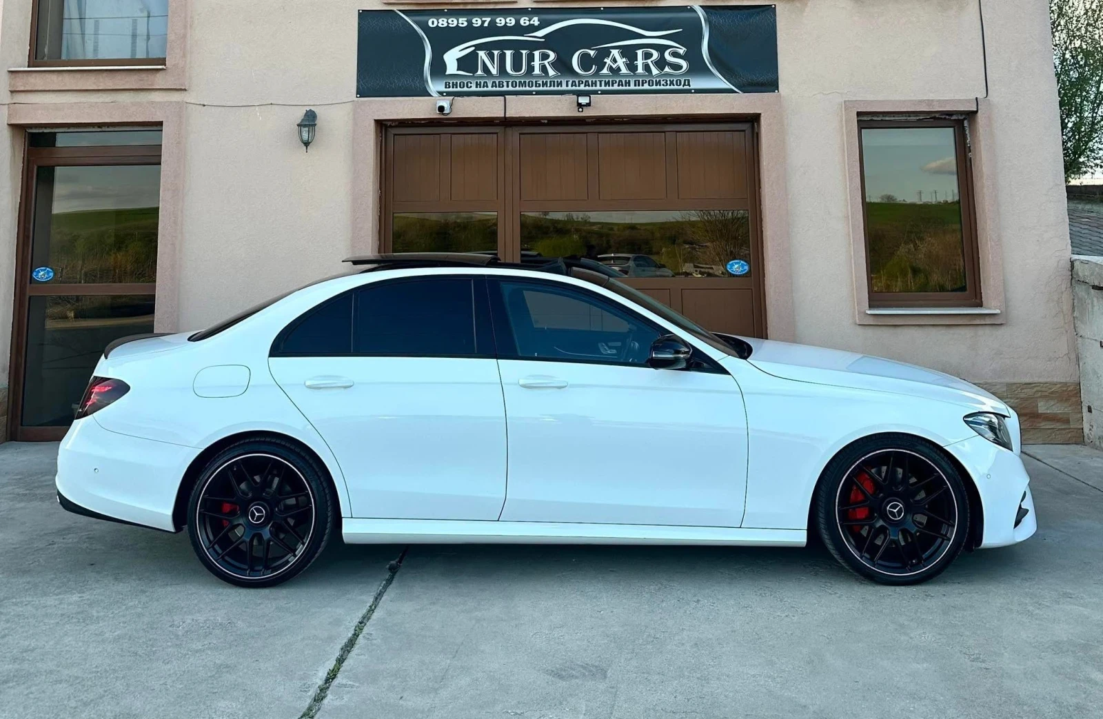 Mercedes-Benz E 350 AMG/9G-TRONIC/PANORAMA/BURMESTER/БЯЛА ПЕРЛА/ - изображение 7