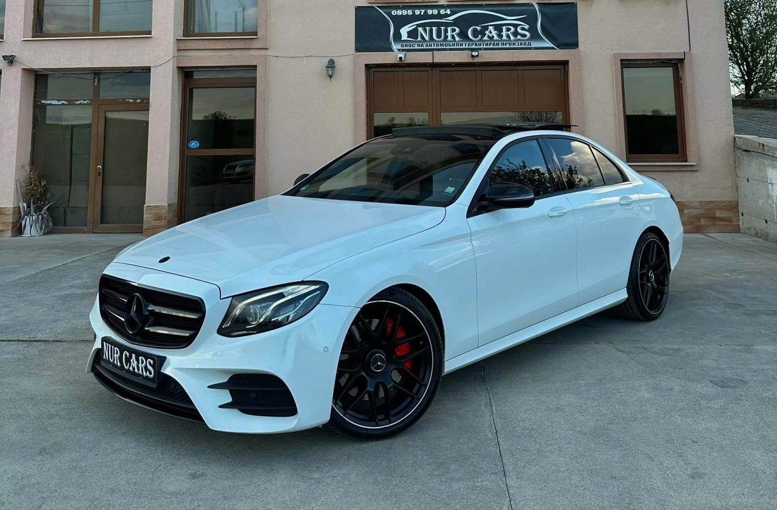 Mercedes-Benz E 350 AMG/9G-TRONIC/PANORAMA/BURMESTER/БЯЛА ПЕРЛА/ - изображение 9