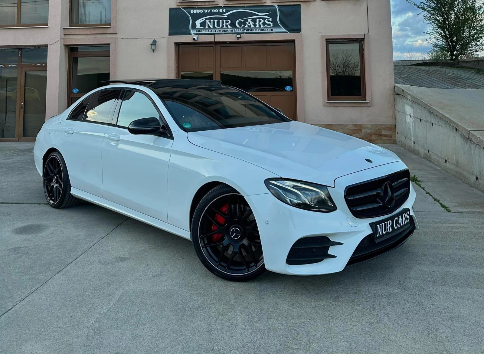 Mercedes-Benz E 350 AMG/9G-TRONIC/PANORAMA/BURMESTER/БЯЛА ПЕРЛА/ - изображение 5