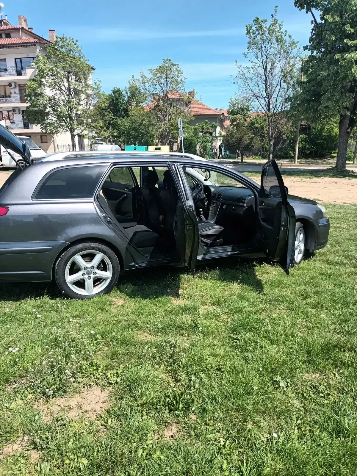 Toyota Avensis D4D - изображение 6
