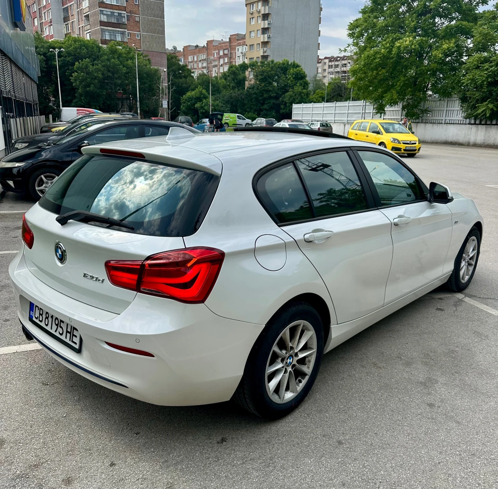 BMW 120 120d / Sport / LED / Auto / Full - изображение 7