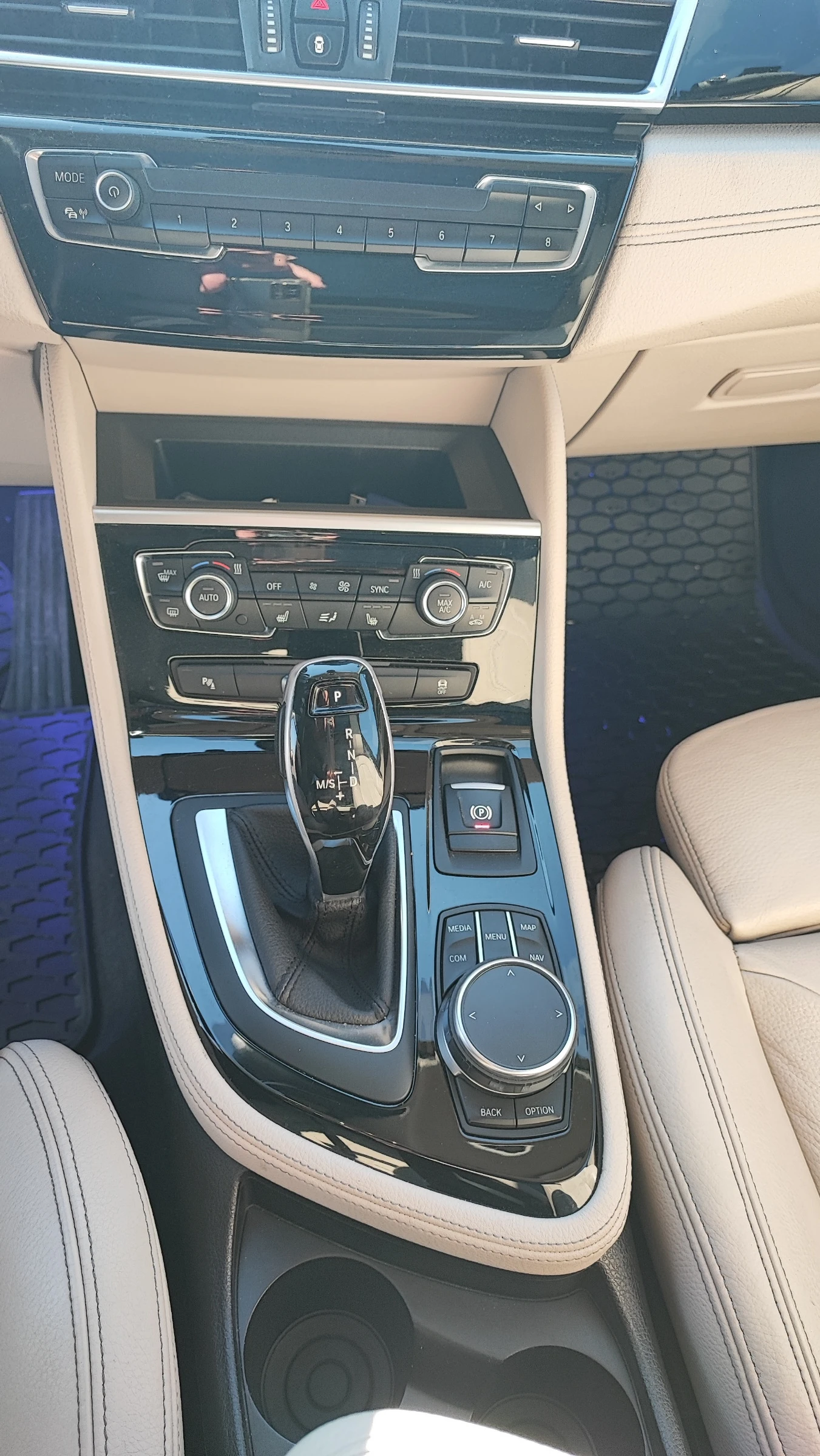 BMW 2 Gran Tourer 216D - изображение 9