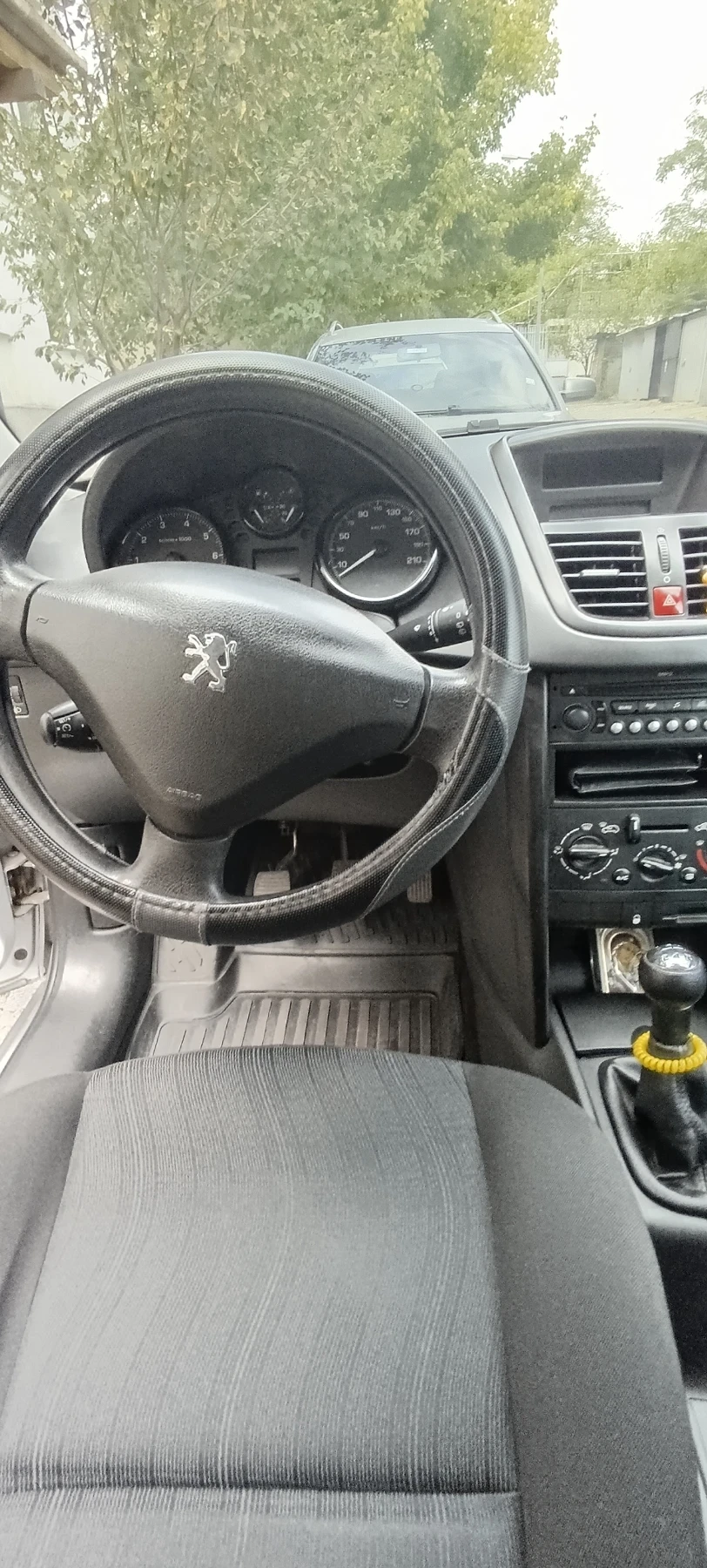 Peugeot 207  - изображение 6