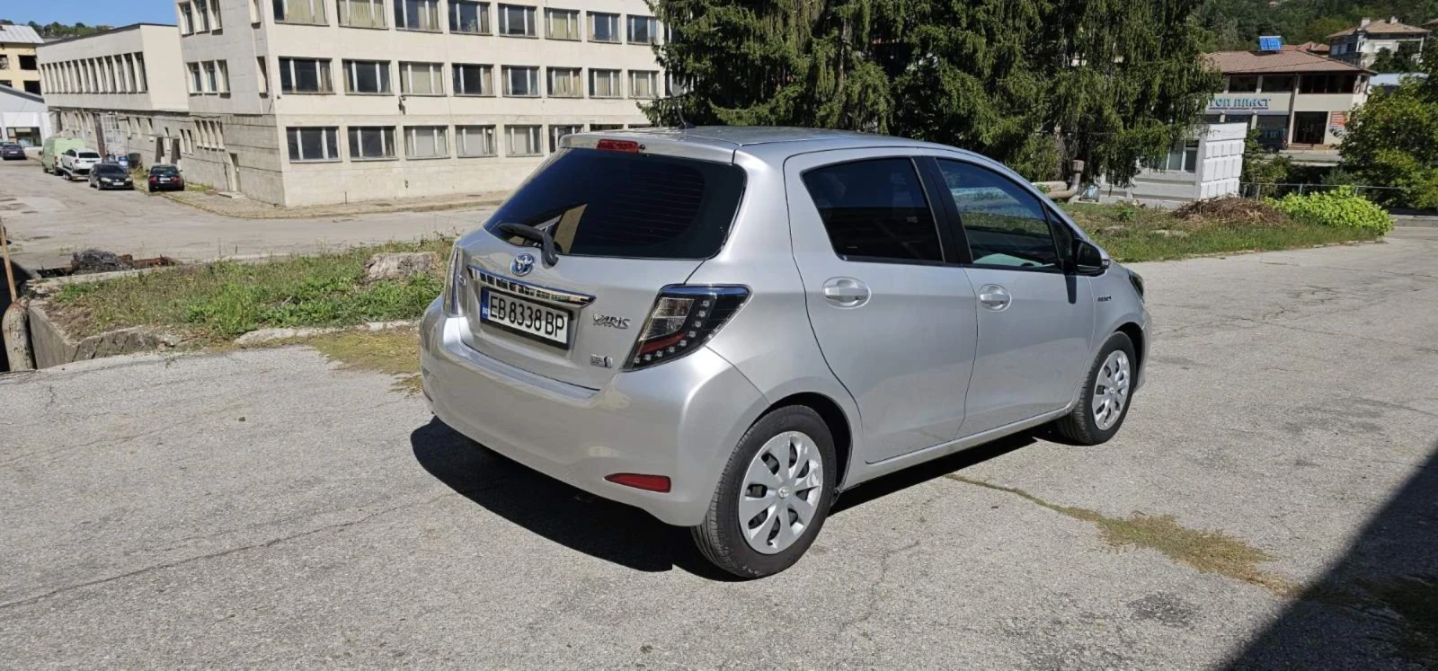 Toyota Yaris 1.5 Hybrid  - изображение 5