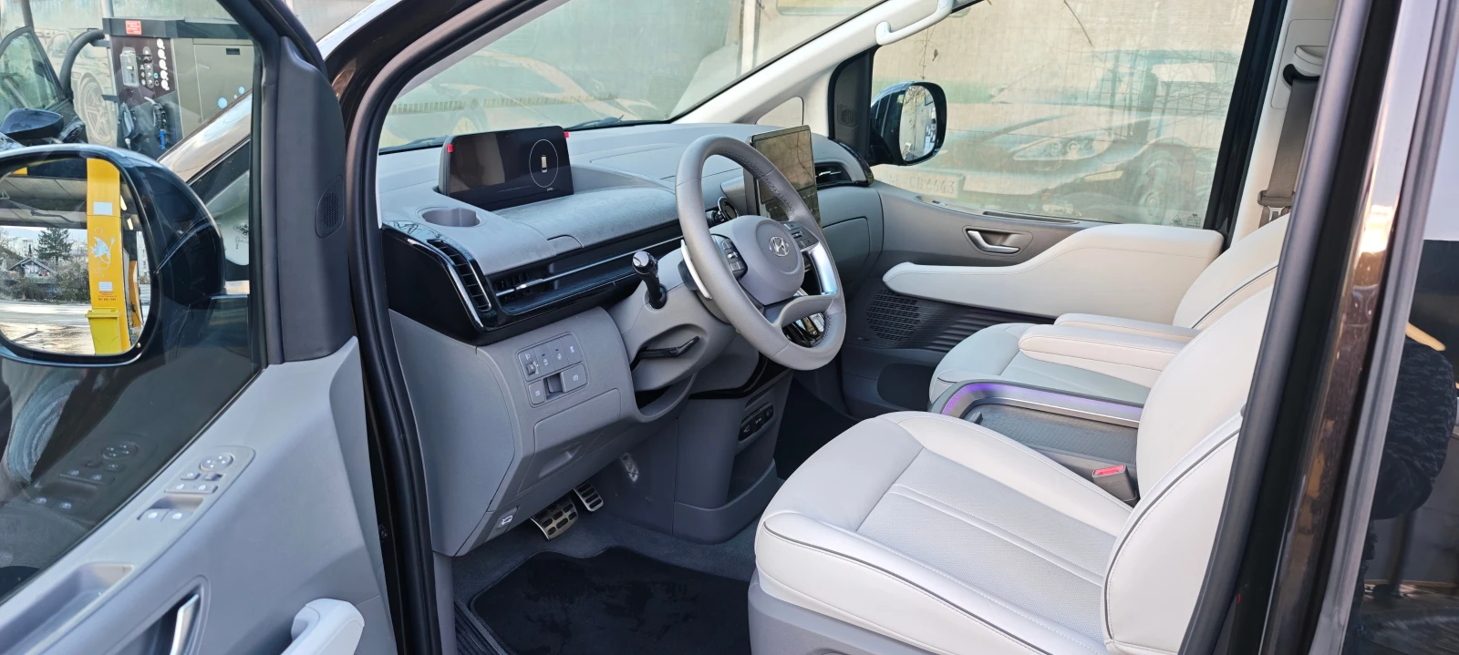 Hyundai Staria Premium 4x4 6+ 1 | Mobile.bg � ����������� 15