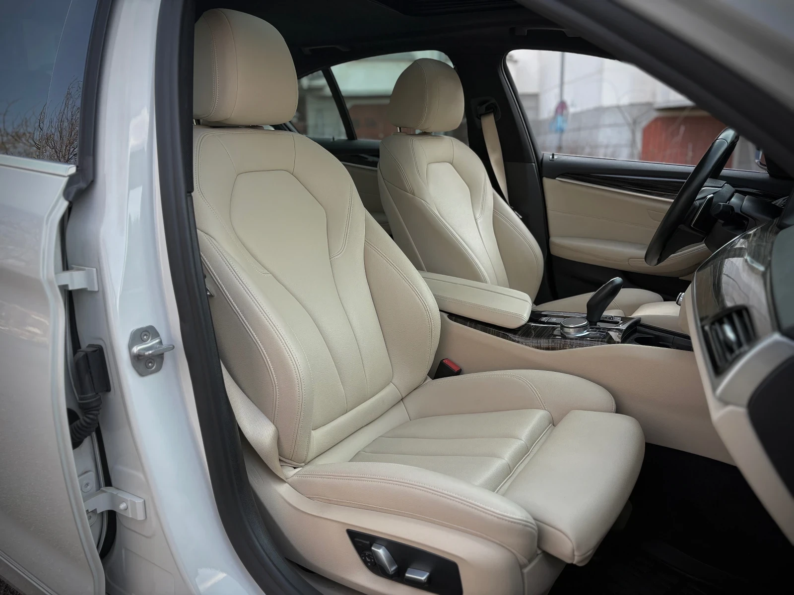 BMW 530 * G30 * SportLine * 252ps * 95000KM!!!, снимка 10 - Автомобили и джипове - 53911953