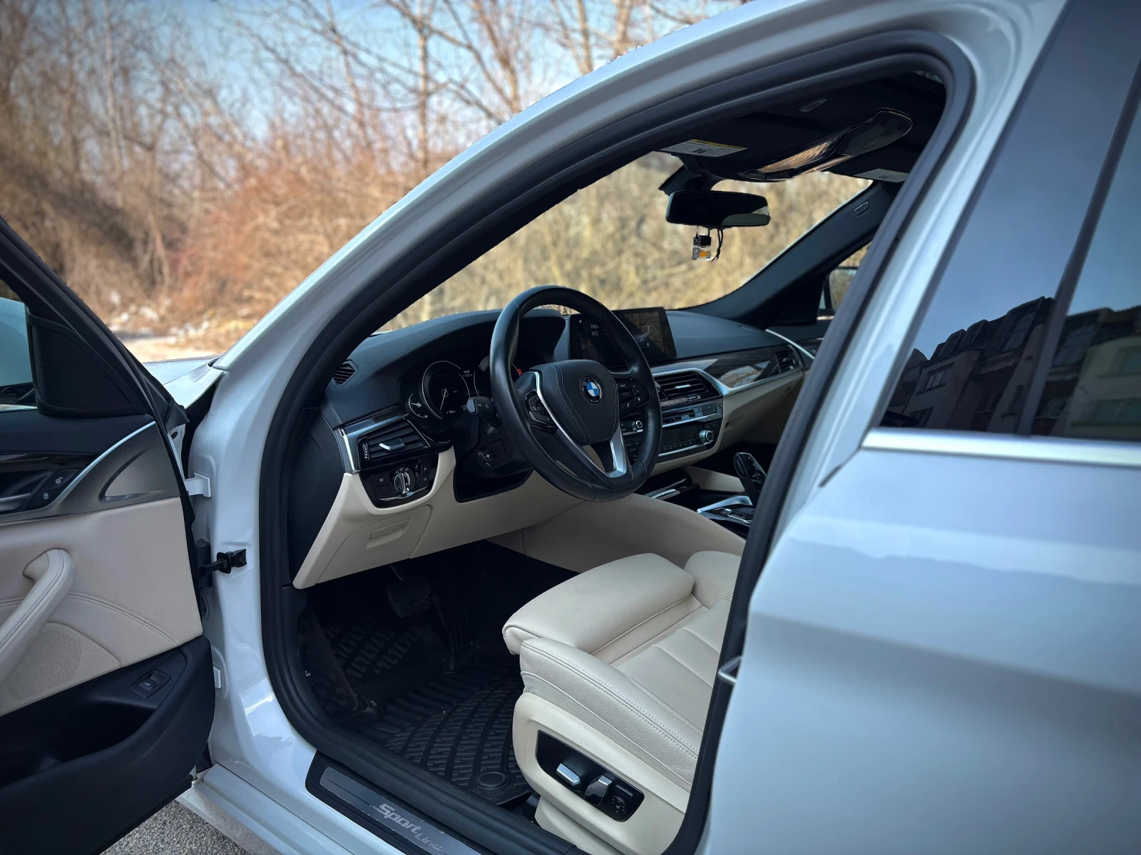 BMW 530 * G30 * SportLine * 252ps * 95000KM!!!, снимка 7 - Автомобили и джипове - 53911953