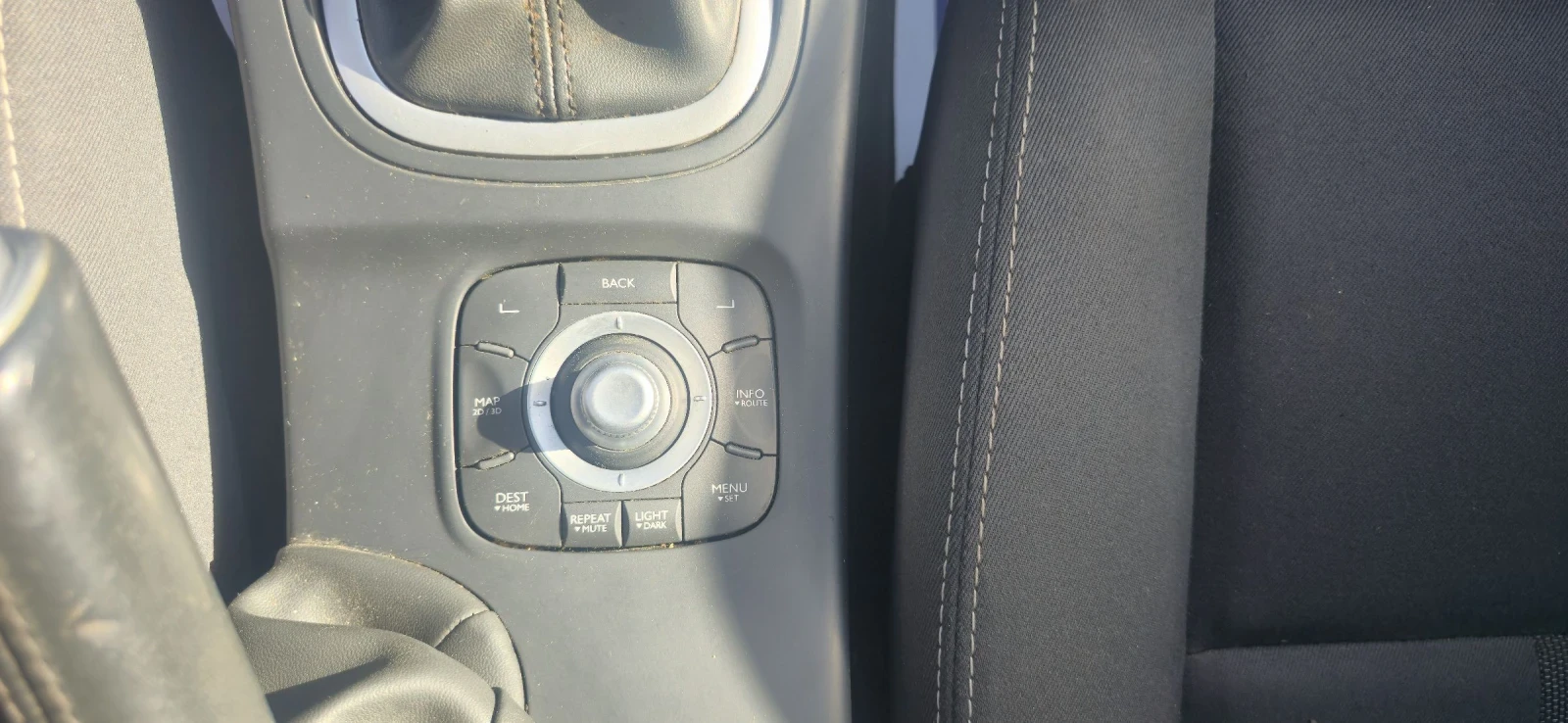 Renault Megane 1.9 dCi, снимка 12 - Автомобили и джипове - 54075337