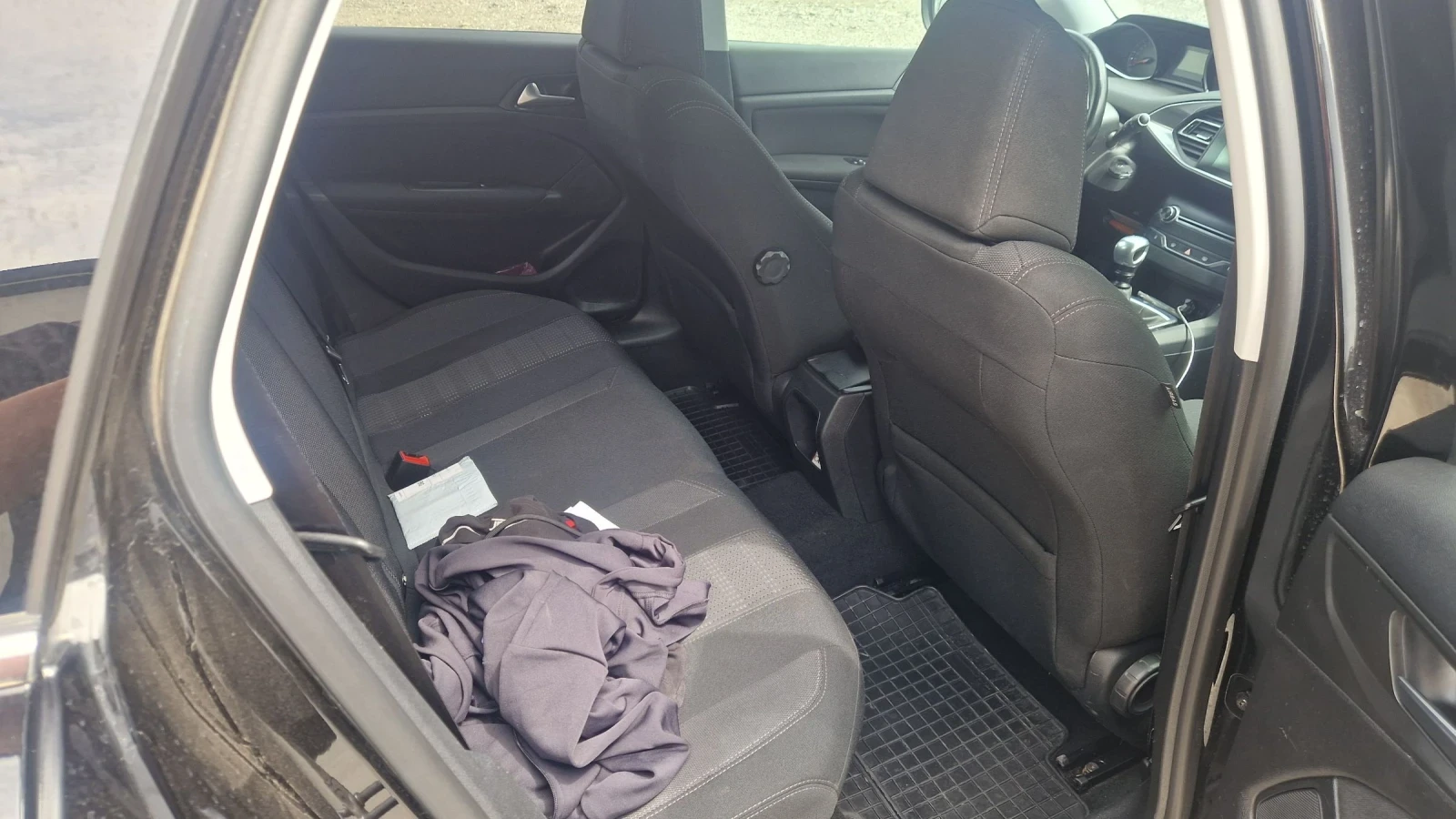 Peugeot 308 308 T9 1.6blueHdi Евро 6B, снимка 8 - Автомобили и джипове - 54403823
