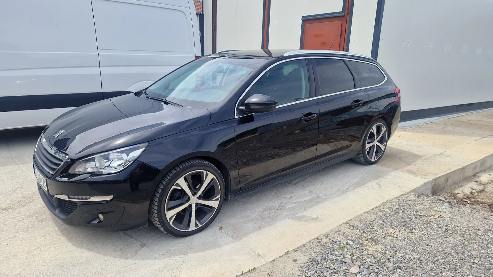 Peugeot 308 308 T9 1.6blueHdi Евро 6B, снимка 5 - Автомобили и джипове - 54403823