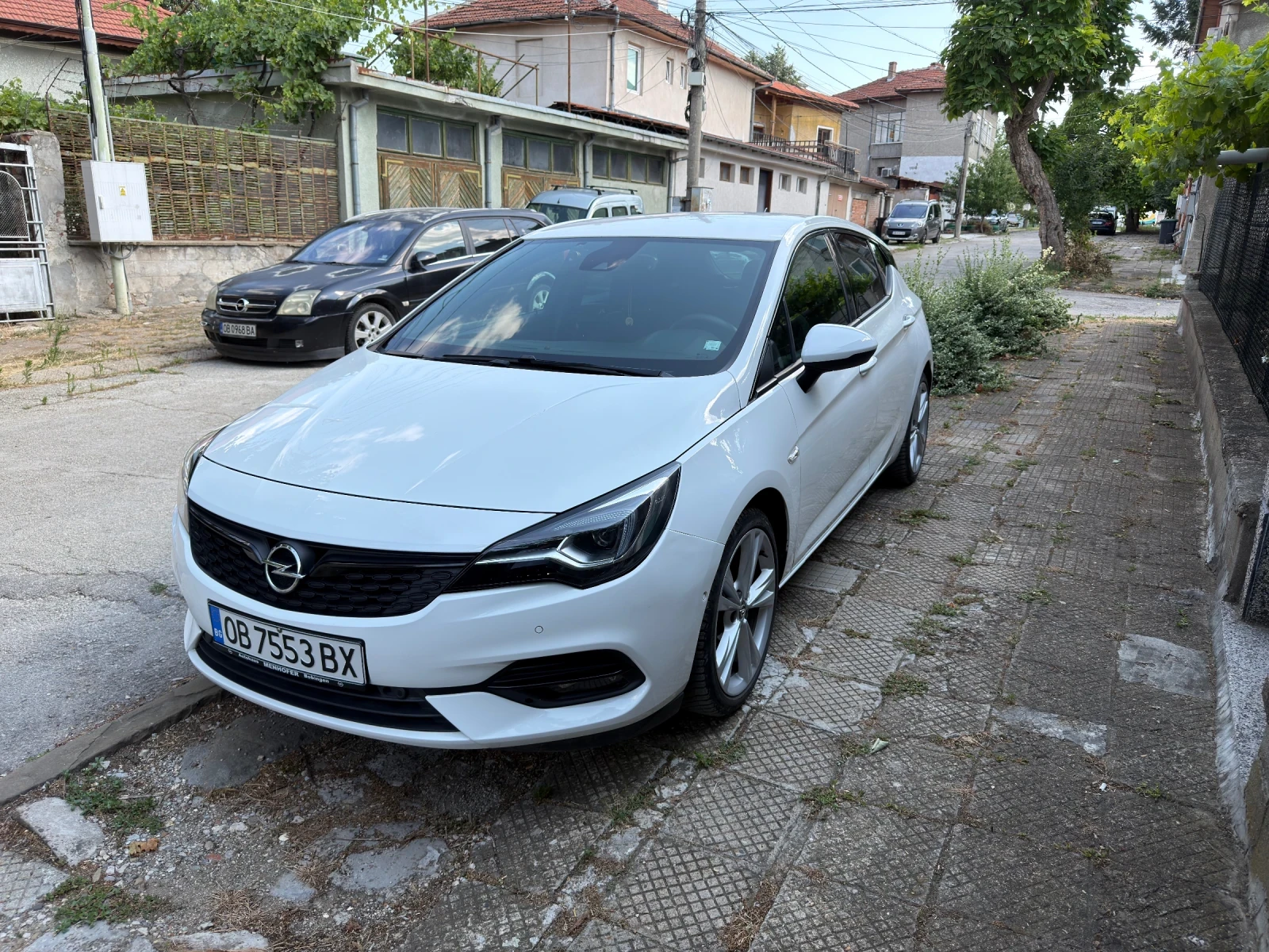 Opel Astra 1.2i Keyless Каско, снимка 3 - Автомобили и джипове - 55406752