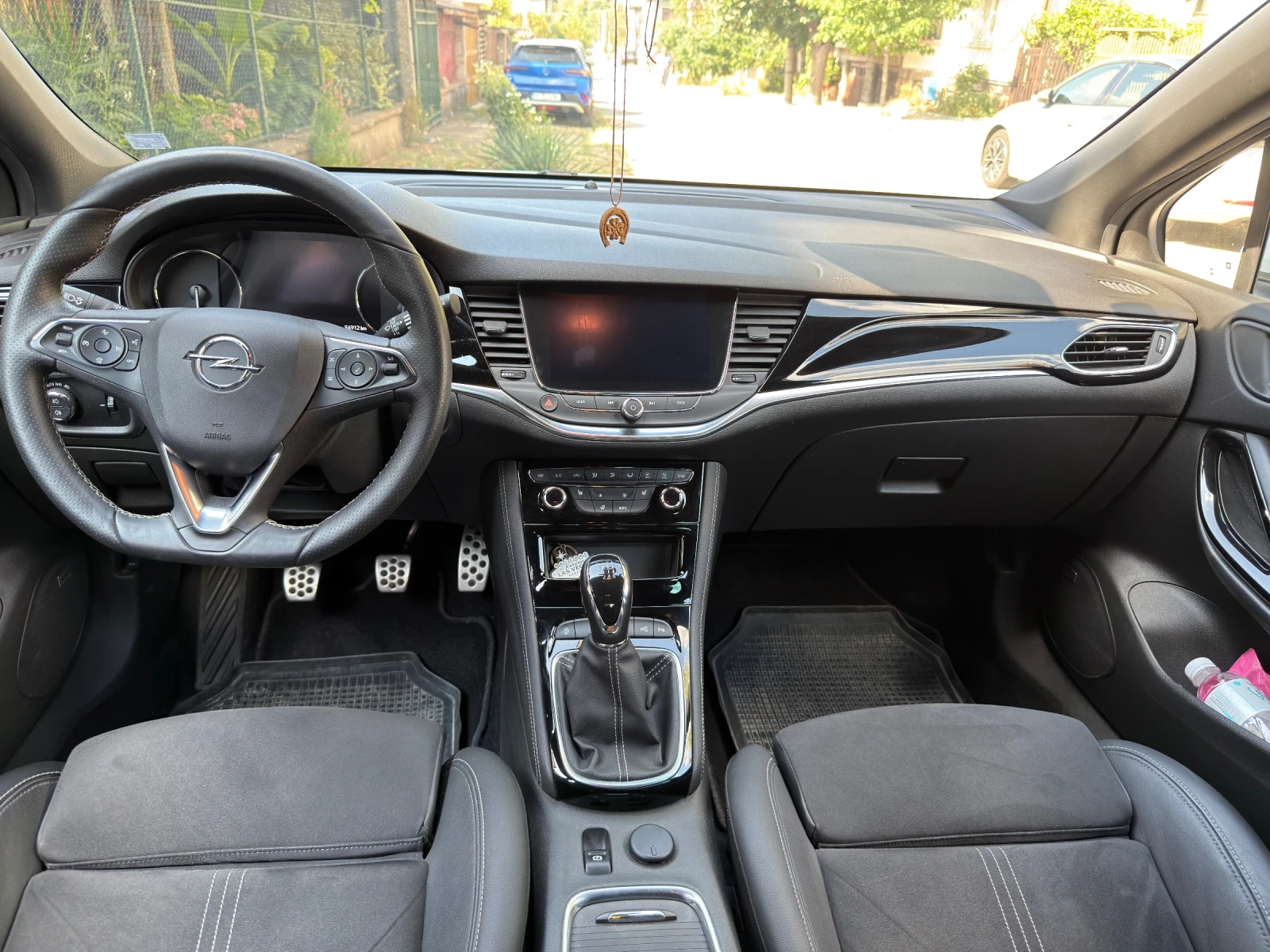 Opel Astra 1.2i Keyless Каско, снимка 8 - Автомобили и джипове - 55406752