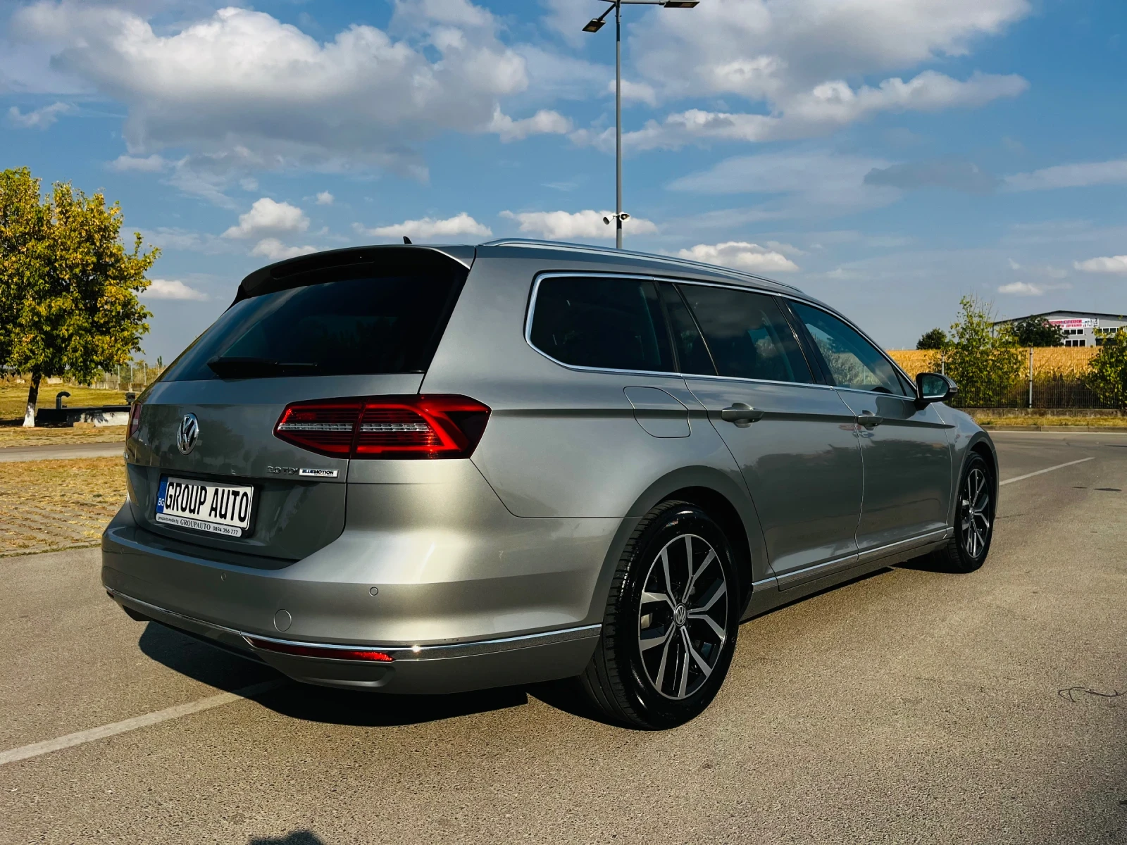VW Passat 2, 0TDI-150k.c/DIGITAL/LED/NAVI/ПАНОРАМА/КОЖА/РЪЧК, снимка 6 - Автомобили и джипове - 55826698