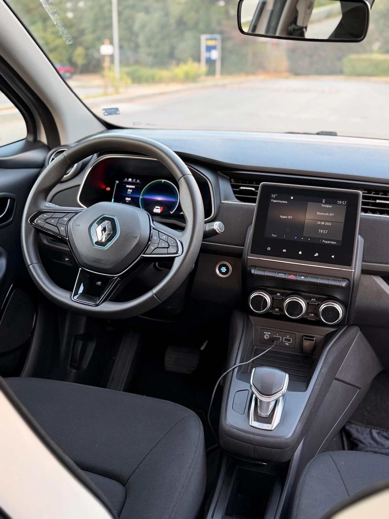 Renault Zoe 52kwh/CCS/Собствена батерия, снимка 9 - Автомобили и джипове - 55993747