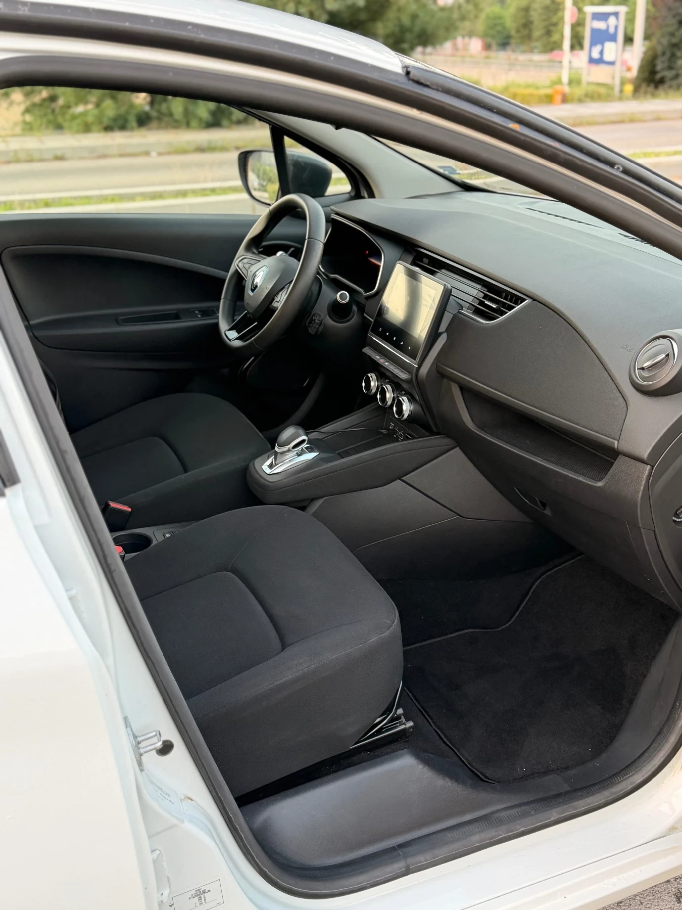 Renault Zoe 52kwh/CCS/Собствена батерия, снимка 10 - Автомобили и джипове - 55993747