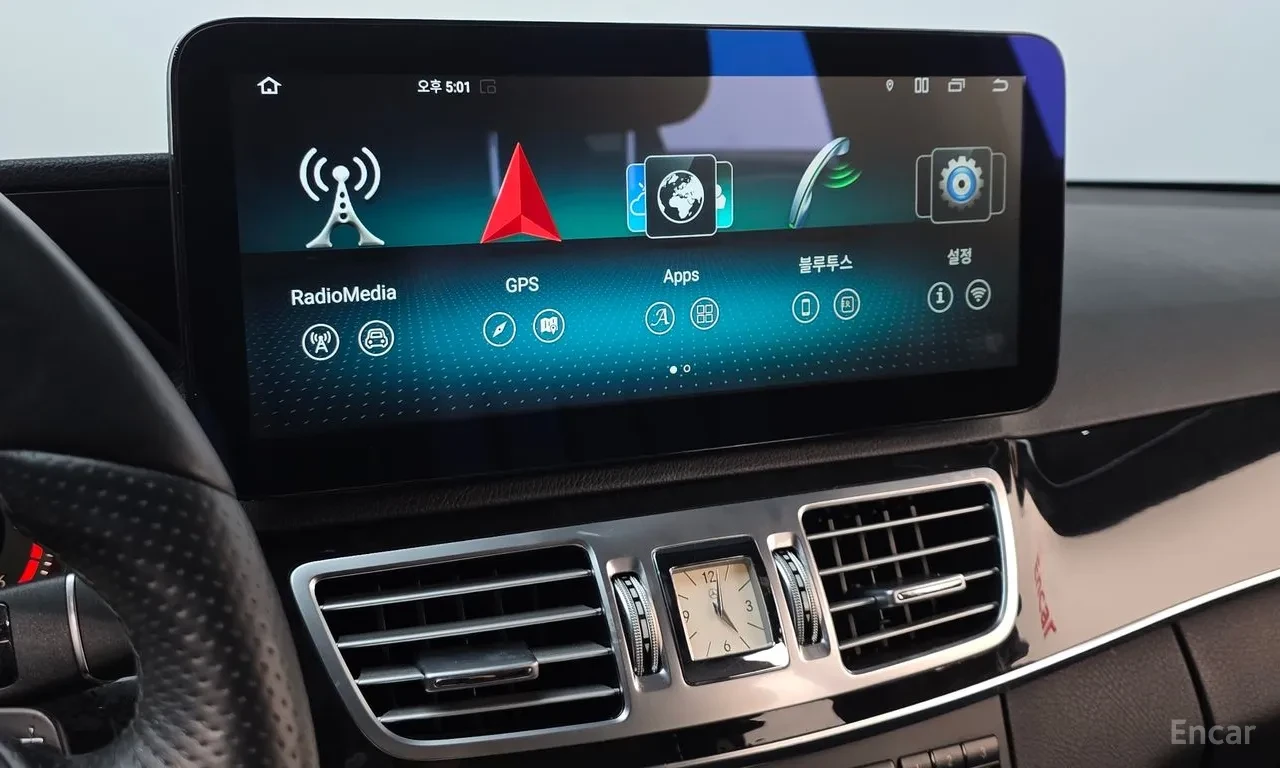 Mercedes-Benz E 220, снимка 7 - Автомобили и джипове - 56104919
