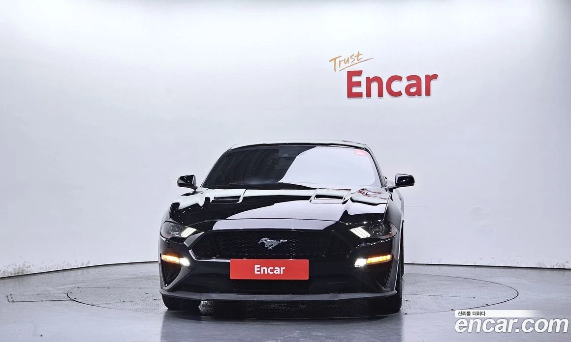 Ford Mustang GT Coupe, снимка 3 - Автомобили и джипове - 56121989