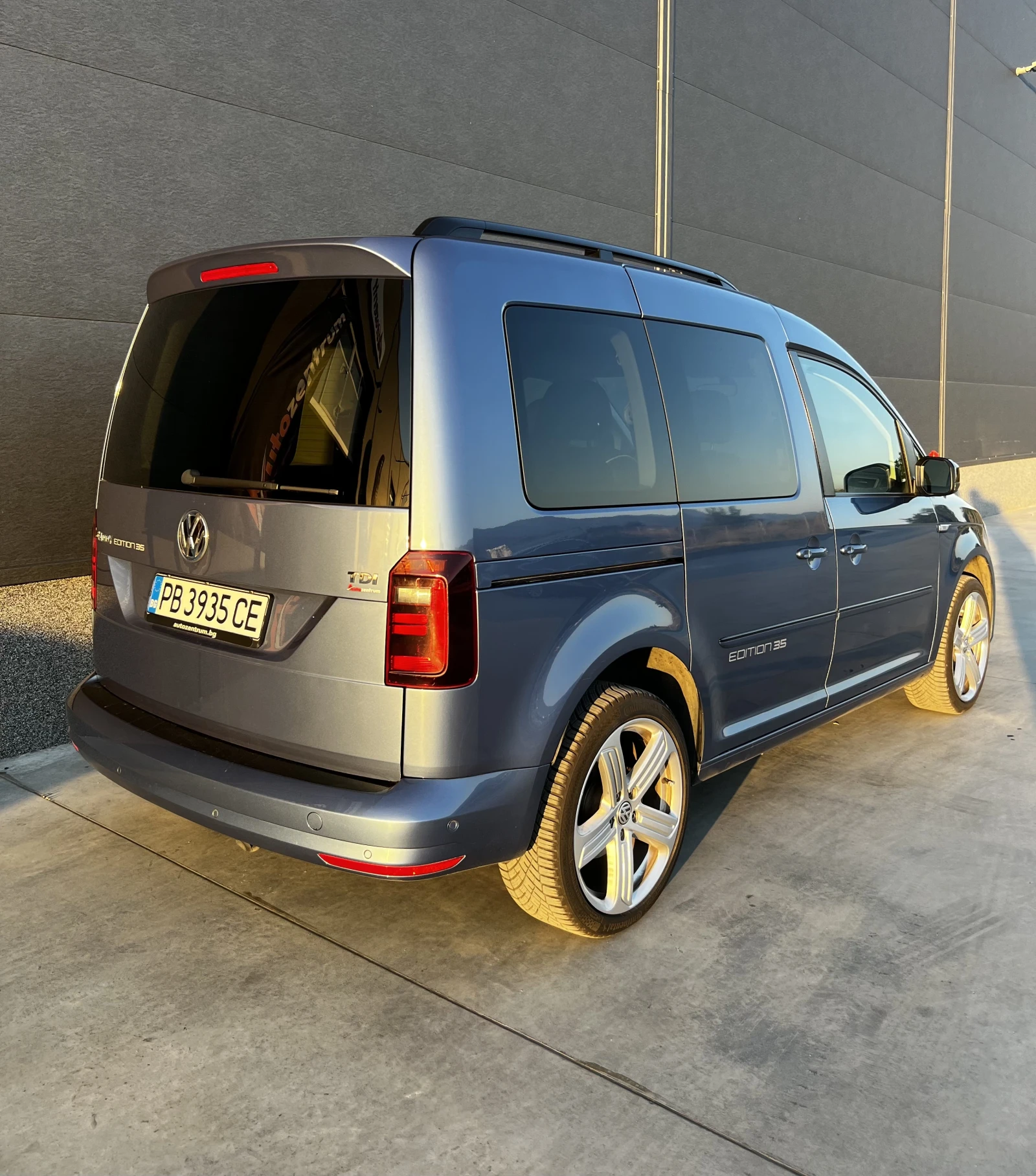VW Caddy Edition 35, снимка 3 - Автомобили и джипове - 56124383