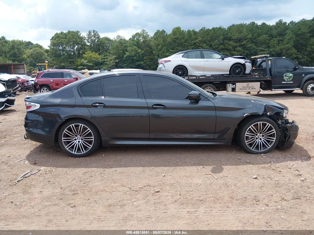 BMW 540 | CARFAX | АВТОКРЕДИТ БЕЗ ПЪРВОНАЧАЛНА ВНОСКА, снимка 6 - Автомобили и джипове - 56156385