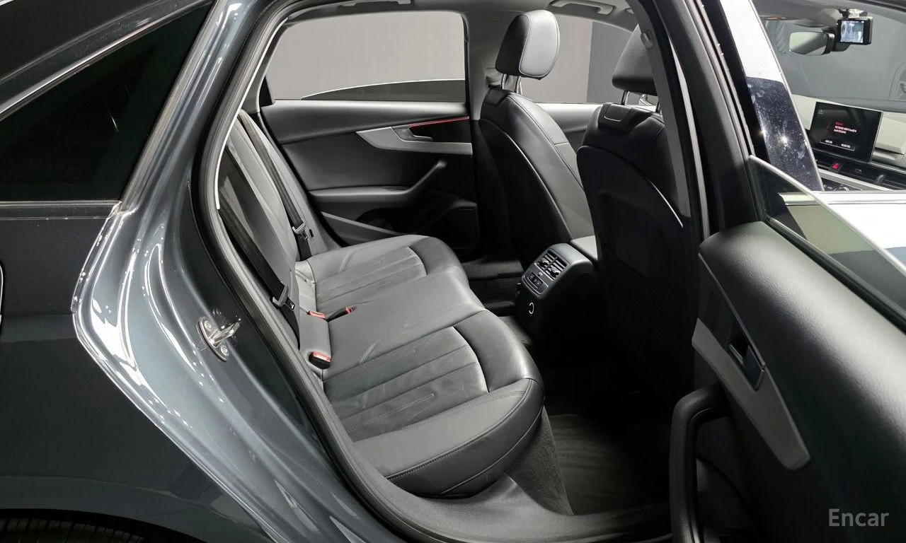 Audi A4 40 TFSI, снимка 9 - Автомобили и джипове - 56232990