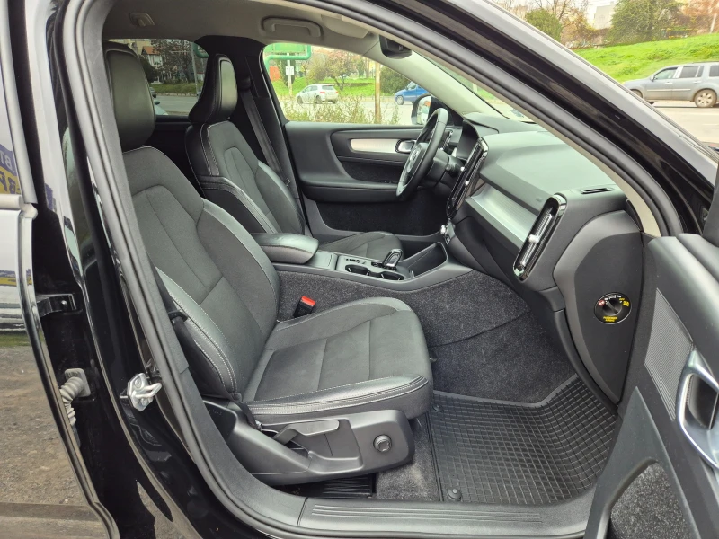 Volvo XC40 2.0 D 150k.c , снимка 9 - Автомобили и джипове - 52650680