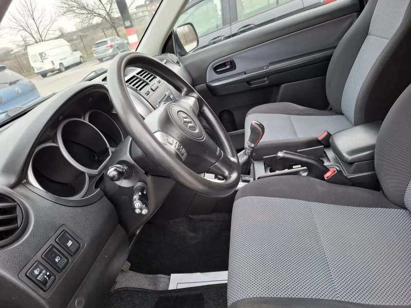 Suzuki Grand vitara 1.6i ГАЗОВ ИНЖЕКЦИОН LPG !, снимка 11 - Автомобили и джипове - 52918269