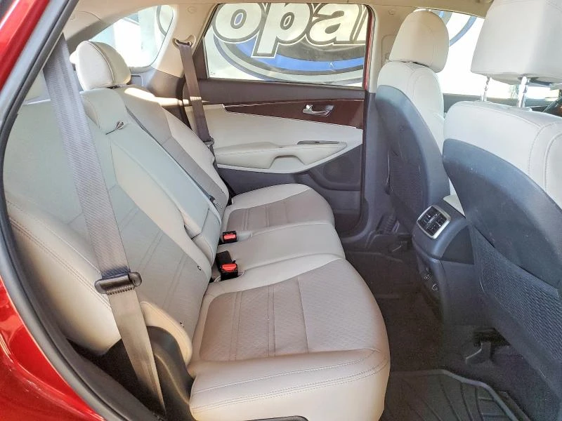 Kia Sorento 2.4L 4 Front-wheel Drive - изображение 3