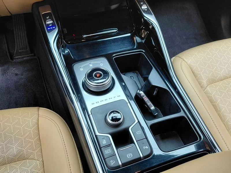 Kia Sorento HEV 1.6 2WD| 230к.с.| ВКЛ.ТЕХНОТЕСТ, снимка 9 - Автомобили и джипове - 55183582