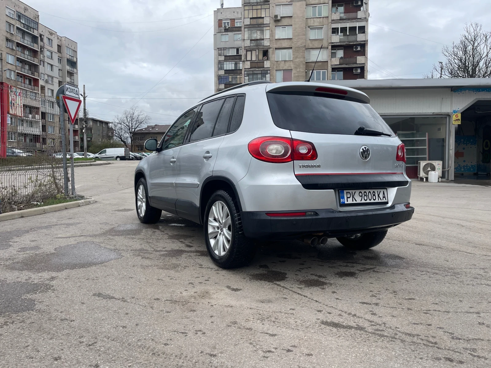 VW Tiguan 2.0 TDI 4x4 - изображение 5