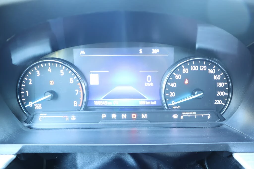 Ford Explorer XLT AWD* Дистроник* Кожа* Пано* Камера - изображение 9